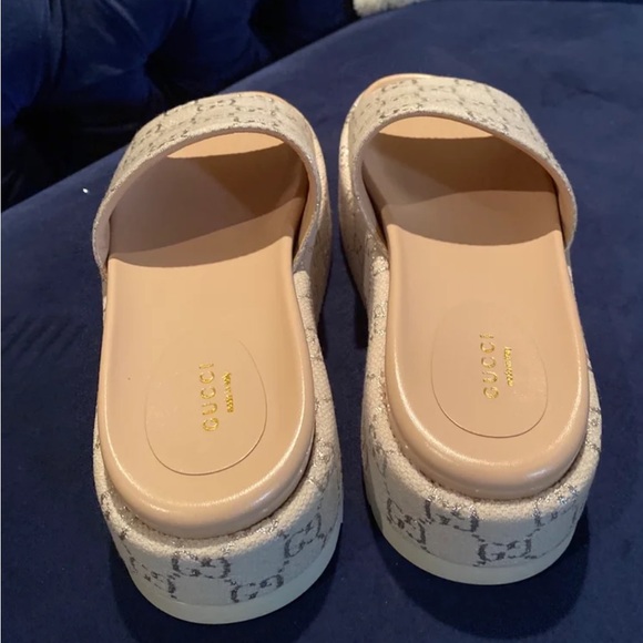 Gucci Slides - Picture 5 of 6